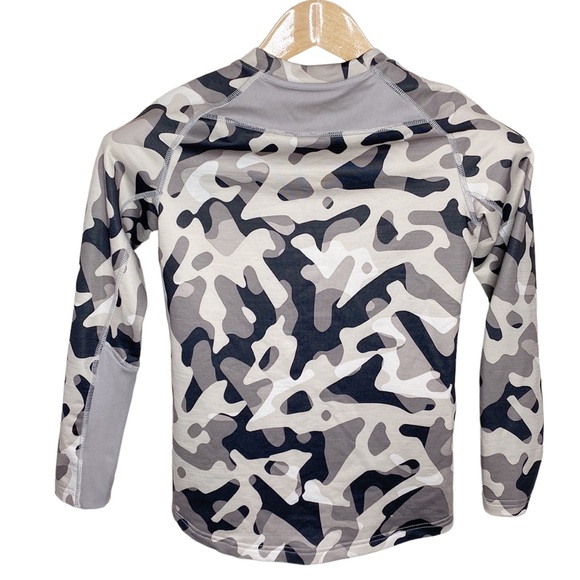 Nike Dri Fit Long Sleeve Camo Print Stretch Training Fleece lined Shirt size M - Picture 3 of 11